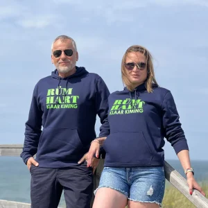 Hoodie LUCA „Rüm Hart Klaar Kiming“ in french navy (unisex)
